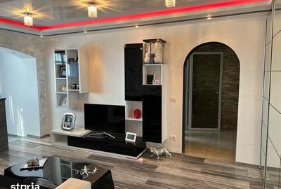 Apartament cu 2 camere semidecomandat în Micro 6 - 8