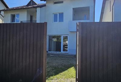 Casă cu Teren 154 Mp în Central