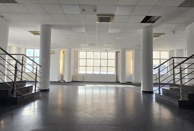 Spațiu comercial, de 1,432 mp, în Central - 18