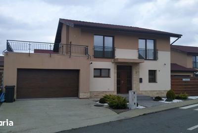 Casă cu Teren 530 Mp în Gheorgheni - 1