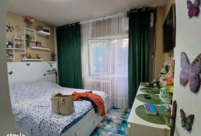 Apartament cu 3 camere decomandat în Lujerului