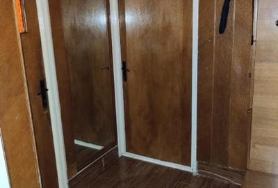 Apartament cu 3 camere semidecomandat, mobilat în Far - 2