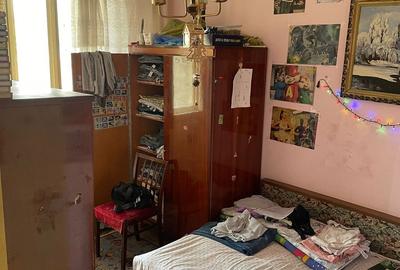 Apartament cu 4 camere decomandat în Central