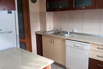 Apartament cu 2 camere decomandat, mobilat în Central - 4