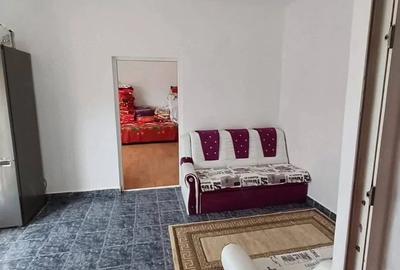 Casă cu 3 camere cu Teren 300 Mp în Central