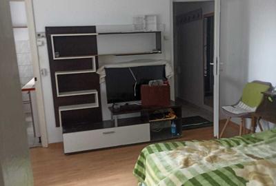 Apartament cu 2 camere nedecomandat în Central