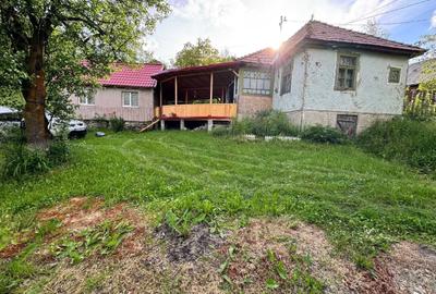 Casă cu 4 camere în Bolovăniș - 4