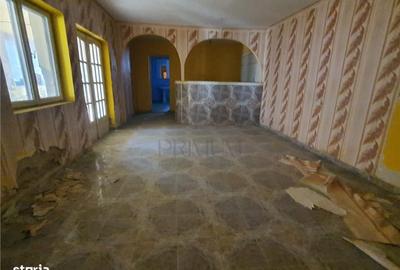 Casă cu 4 camere semidecomandat în Braytim