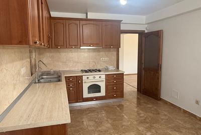 Casă individuală cu 4 camere cu Canalizare în Vest - 6