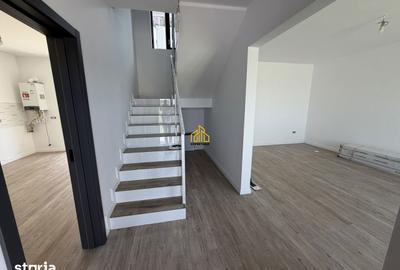 Casă cu 4 camere cu Teren 325 Mp în Prelungirea Ghencea - 1