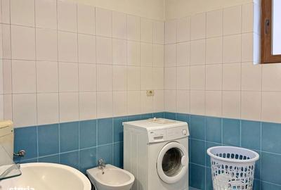 Casă cu 7 camere cu Canalizare în Florilor - 10