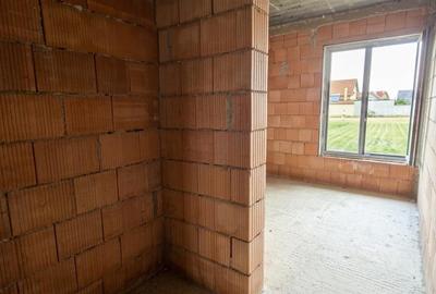 Casă cu 4 camere cu Teren 502 Mp în Cihei - 9