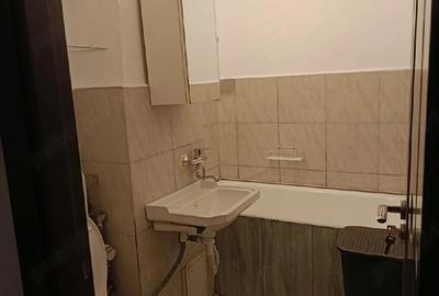 Garsonieră decomandată în Rogerius