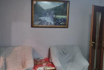 Apartament cu 3 camere semidecomandat în Sălaj