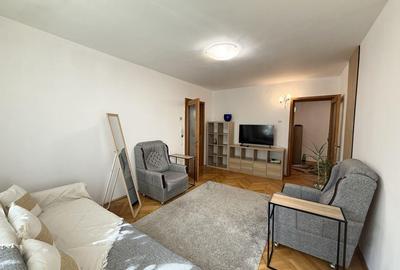 Apartament cu 3 camere semidecomandat în Copou