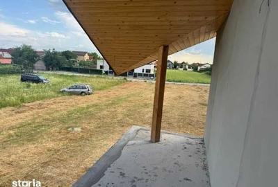 Casă cu 4 camere cu Teren 200 Mp în Central - 4