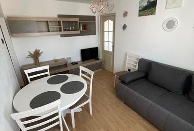 Apartament cu 3 camere semidecomandat în Gheorgheni