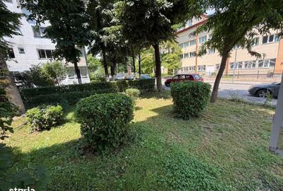 Apartament cu 2 camere semidecomandat în Micro 6
