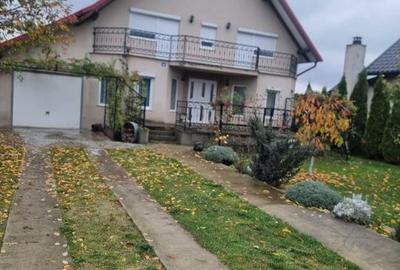 Casă cu 5 camere cu Teren 3000 Mp în Frătăuții Vechi