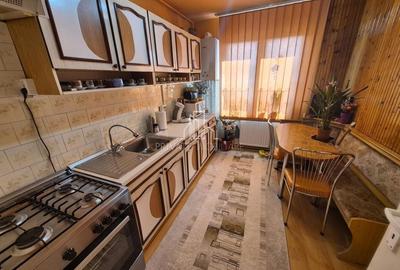 Apartament cu 2 camere decomandat în Tudor