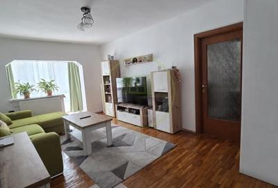 Apartament cu 2 camere semidecomandat, mobilat în Craiovița Nouă