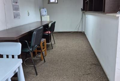 Spațiu comercial, de 80 mp, în Central