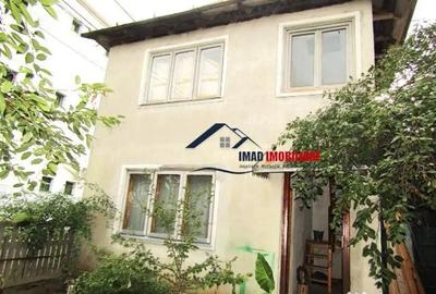 Casă cu 2 camere cu Teren 47 Mp în Central