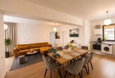 Apartament cu 3 camere semidecomandat în Pipera