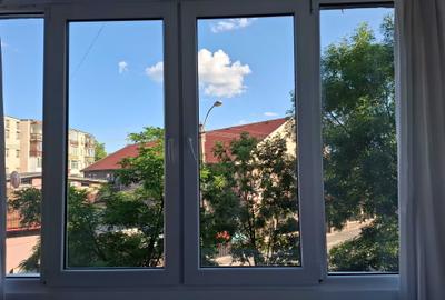 Garsonieră decomandată în Central - 1