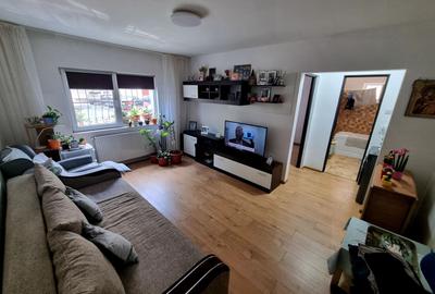 Apartament cu 2 camere semidecomandat, mobilat în Inel II