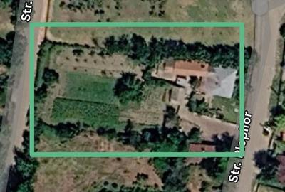 Casă cu 5 camere cu Teren 1900 Mp în Codrești