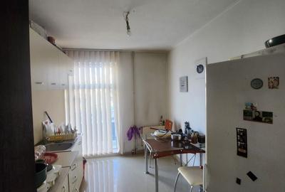 Apartament cu 4 camere în Central