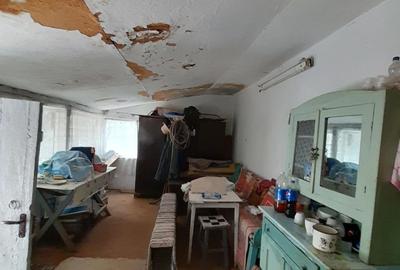 Casă cu 2 camere în Ciurești