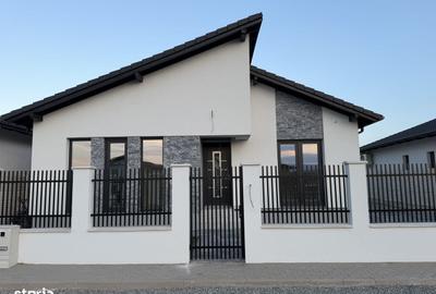 Casă cu 4 camere decomandat în Sud - 1
