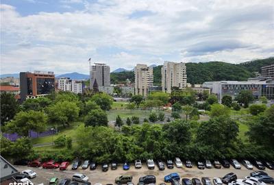 Spațiu comercial, de 122 mp, în Centrul Civic