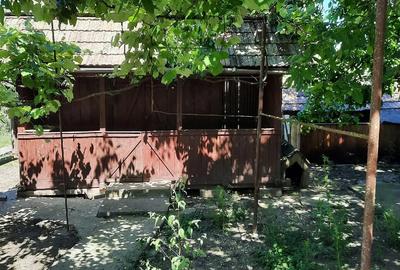 Casă cu Teren 15 Mp în Central