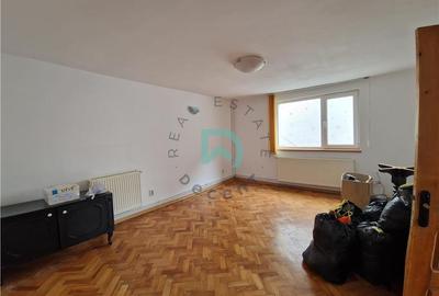 Casă individuală cu 4 camere cu Teren 240 Mp în Noua - 11