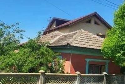 Casă cu 4 camere cu Teren 70 Mp în Băneasa - 2