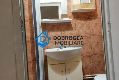 Garsonieră decomandată în Păcii