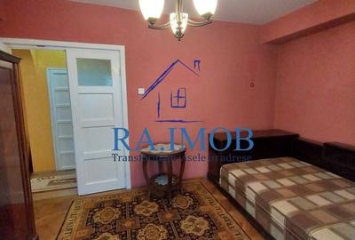 Apartament cu 3 camere semidecomandat în Ultracentral - 1