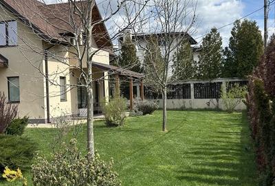 Casă cu 4 camere cu Teren 760 Mp în Petrești - 2