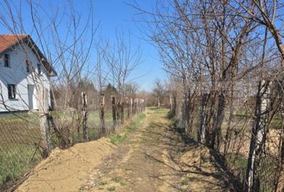Teren intravilan de vanzare, 1400 mp, zona Bercu Rosu - 9