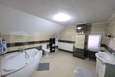 Casa complet mobilata ?i utilata, garaj dublu, curte spa - 18