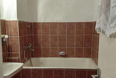 Aprtament 2 cam, Tig 1,et 3 si un garaj mare langa bloc - 7