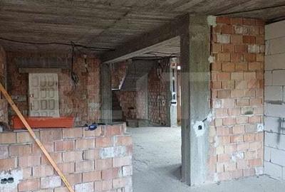 Casă cu 1 camere cu Teren 1800 Mp în Câmpia Turzii - 2