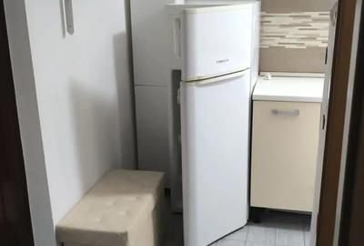 Vand Garsoniera zona Govandar - 2