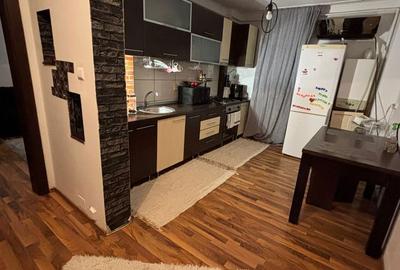 Apartament cu 2 camere decomandat în Central - 1