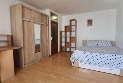 Garsonieră decomandată în Central - 6