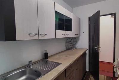 Apartament cu 2 camere, etajul 1/4, zona Dacia - 3