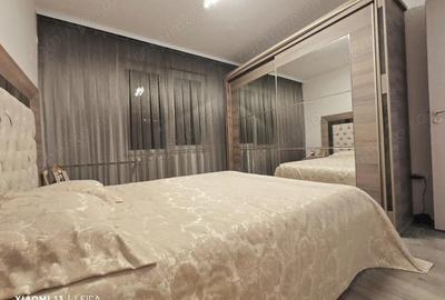 Apartament cu 3 camere decomandat în Berceni